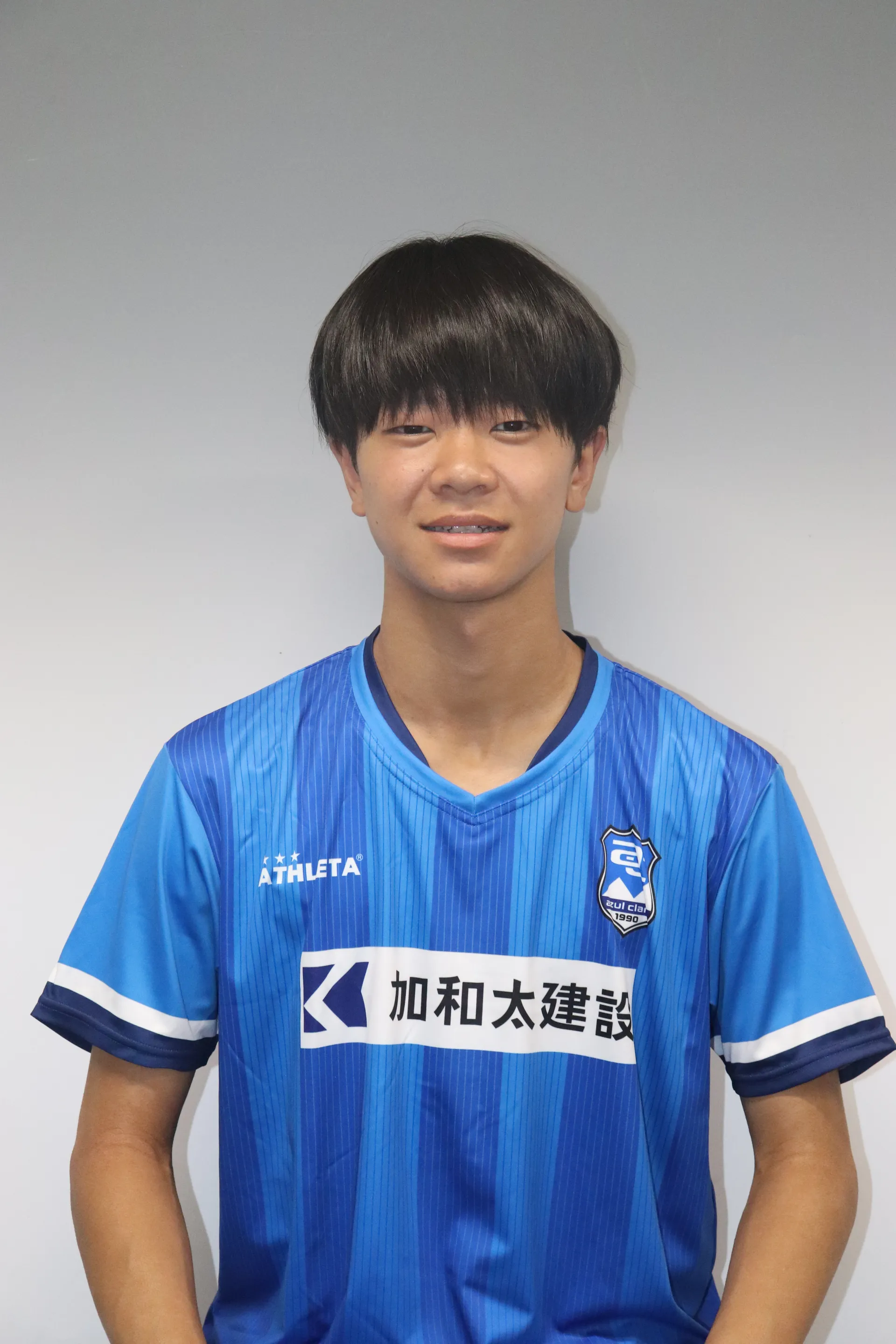 井出　羽優の写真
