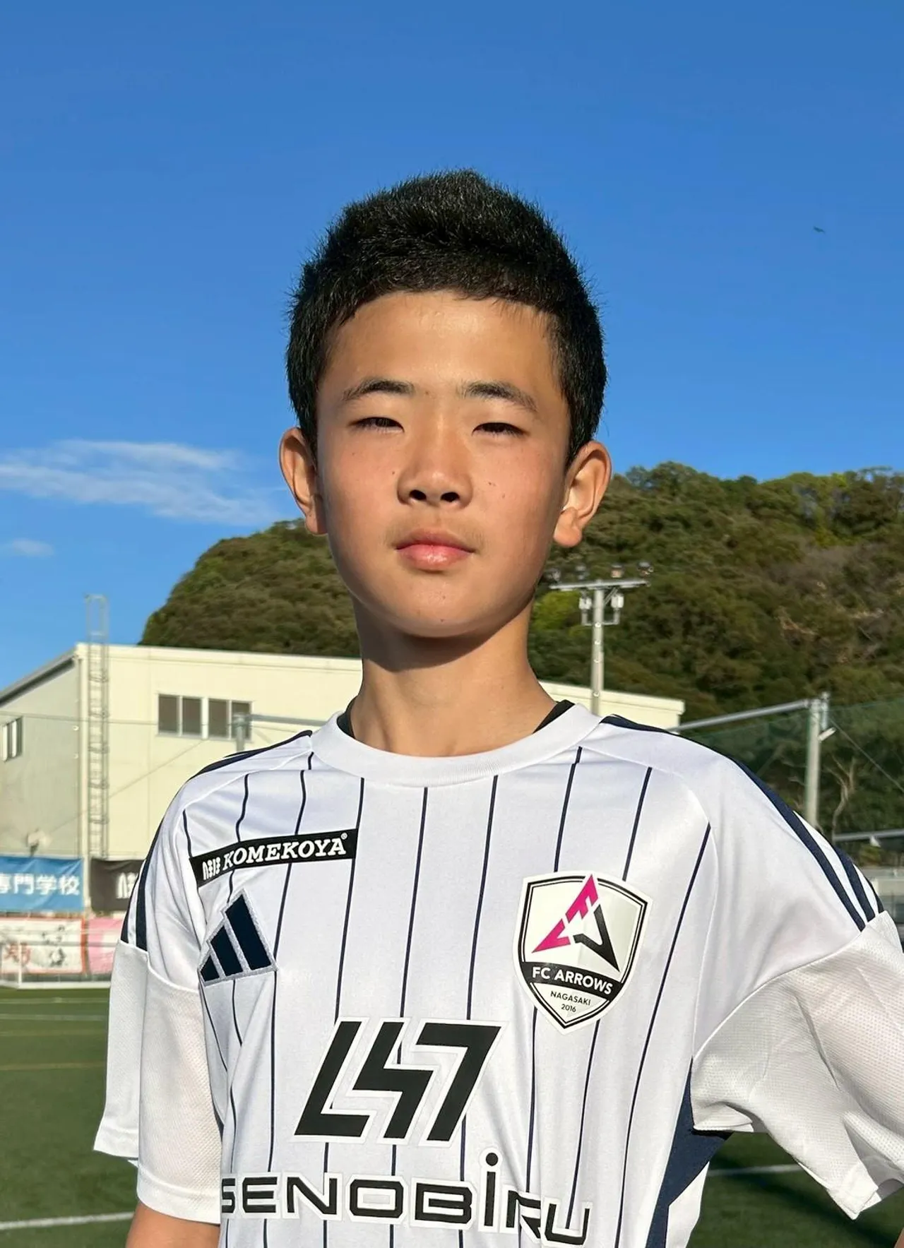 西極　翔