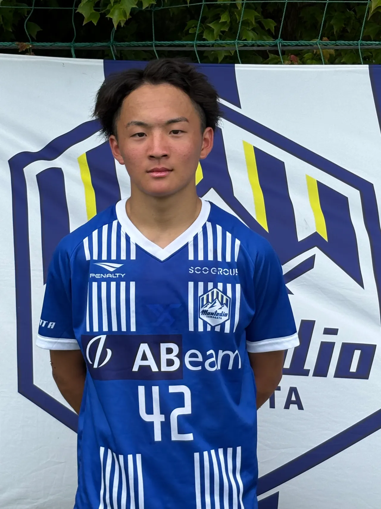 土田　健太