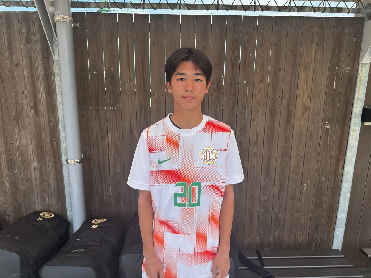 岡田　晴吾