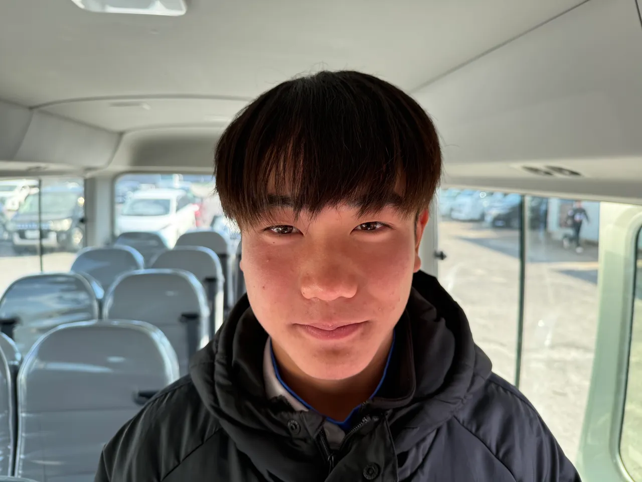 安里　悠希