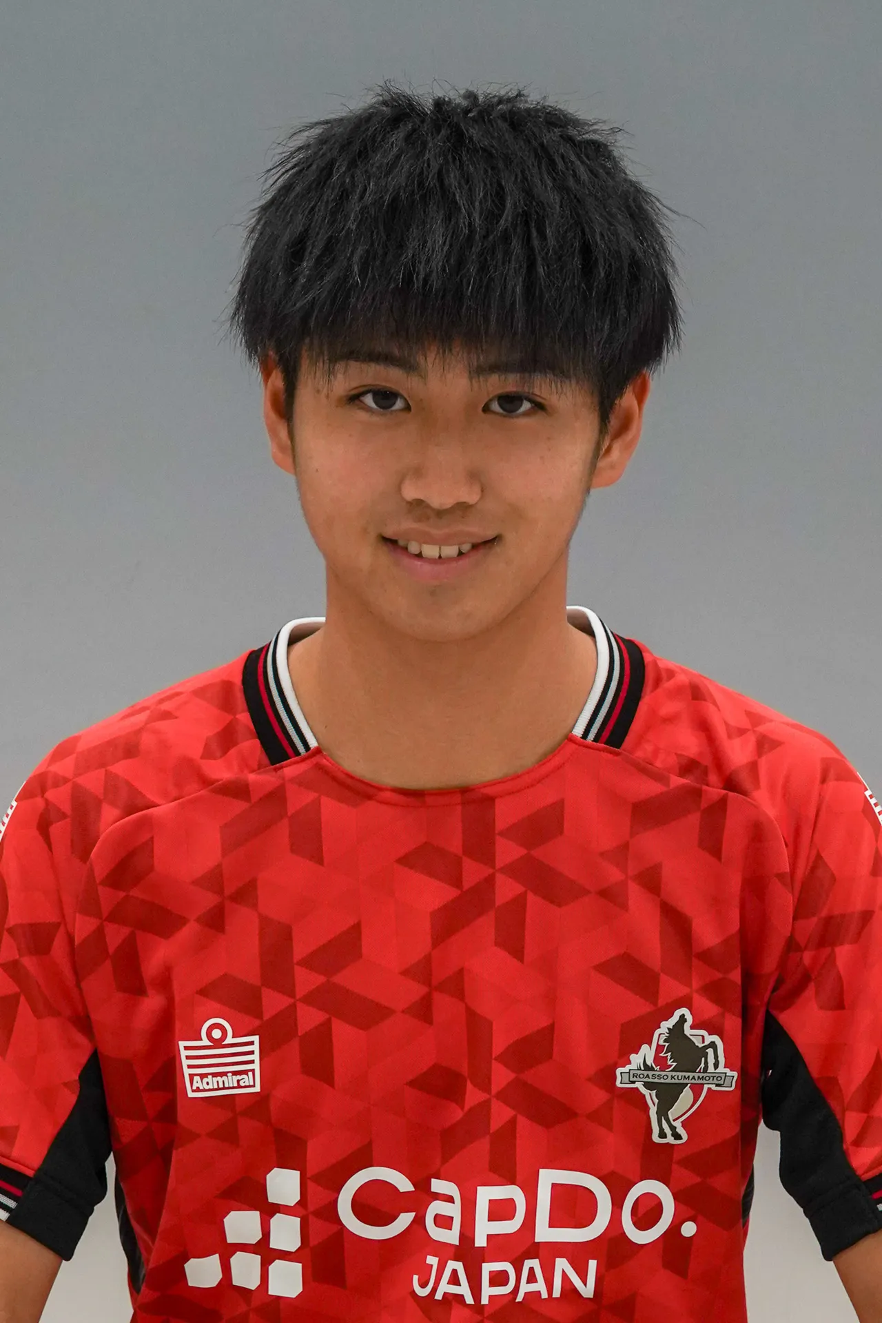 山田　航慎