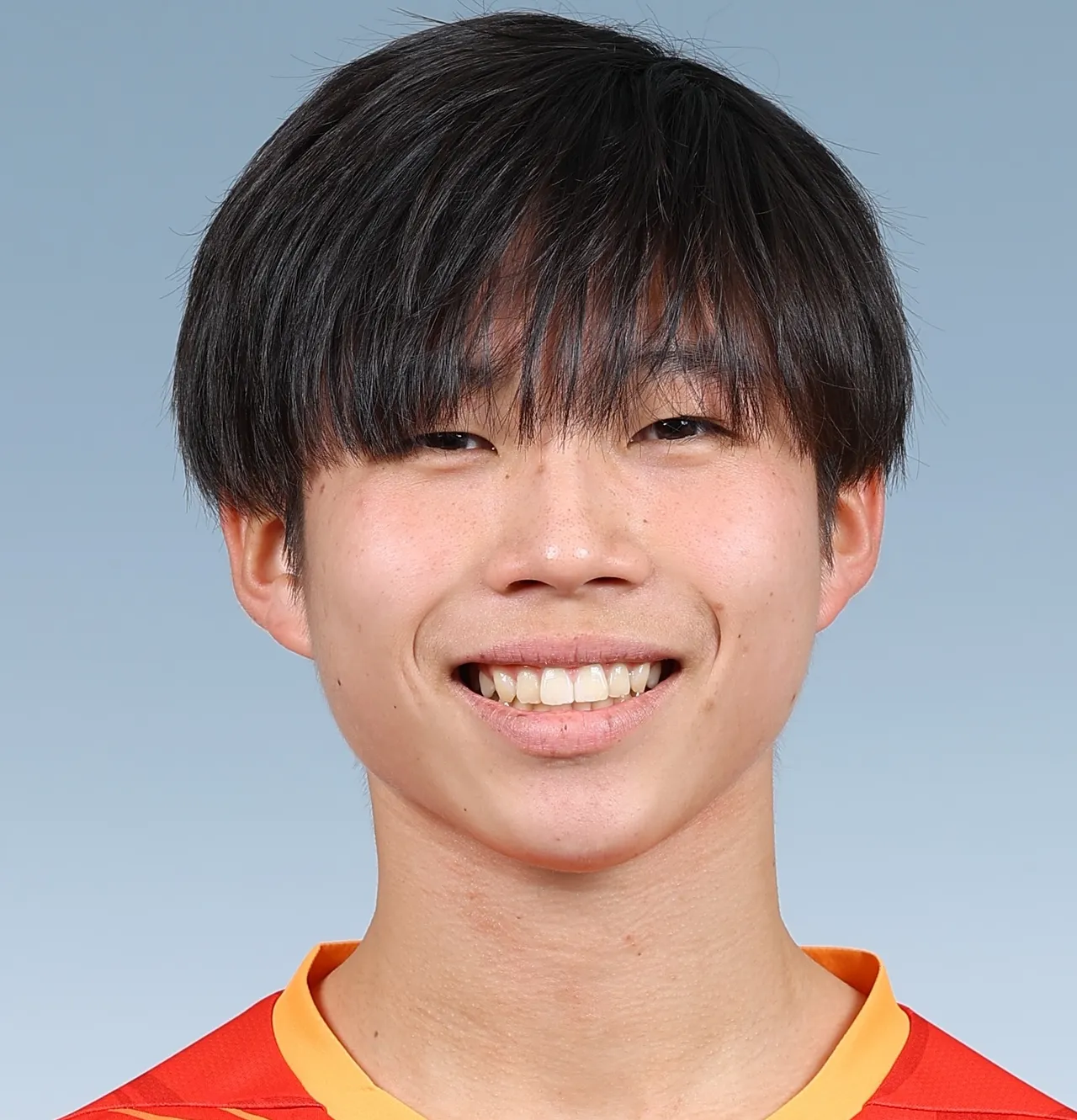 中條　遼人