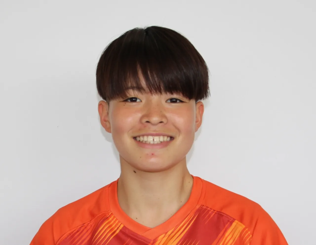 安喜　綾美