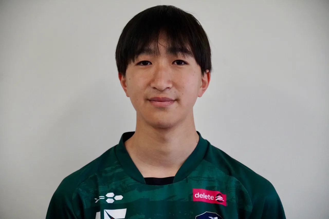 森本　賢仁