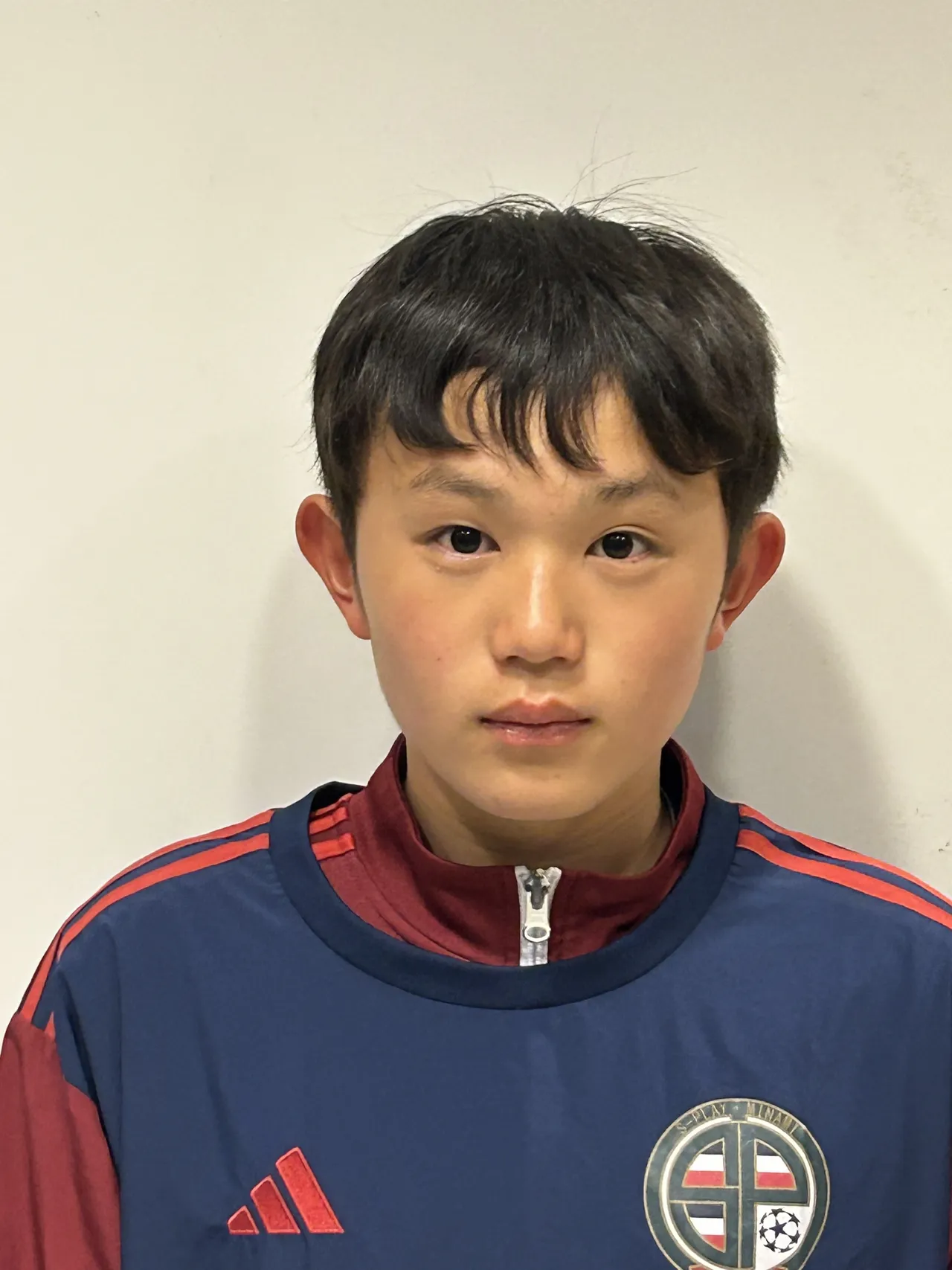 安達　嘉人