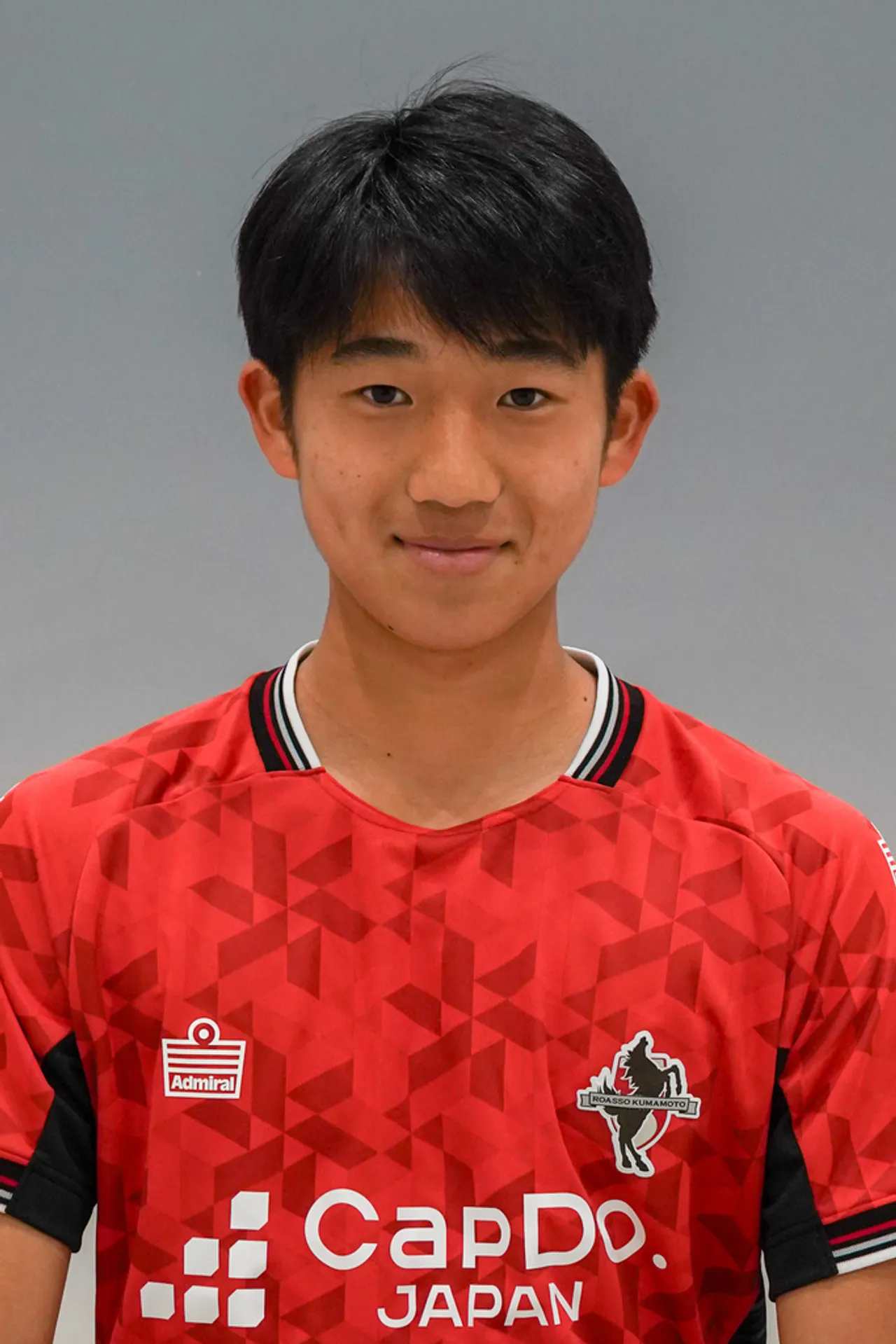 小田　詠人