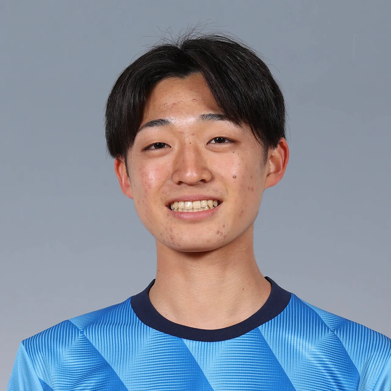 管野　心人