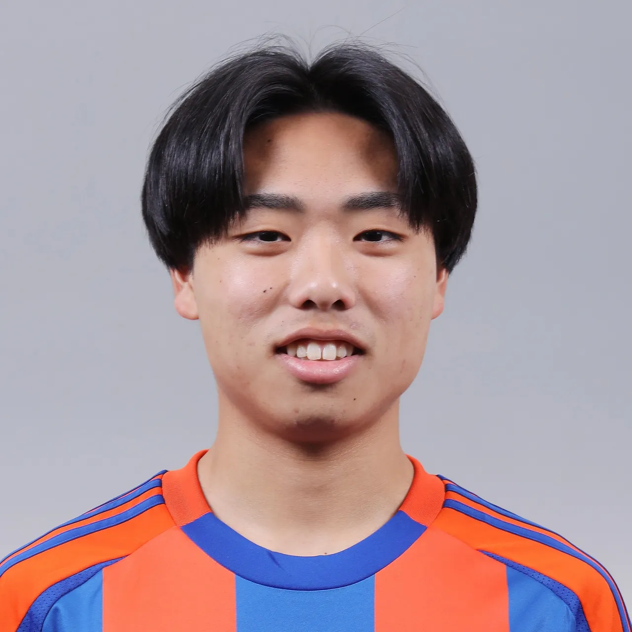 石山　未来