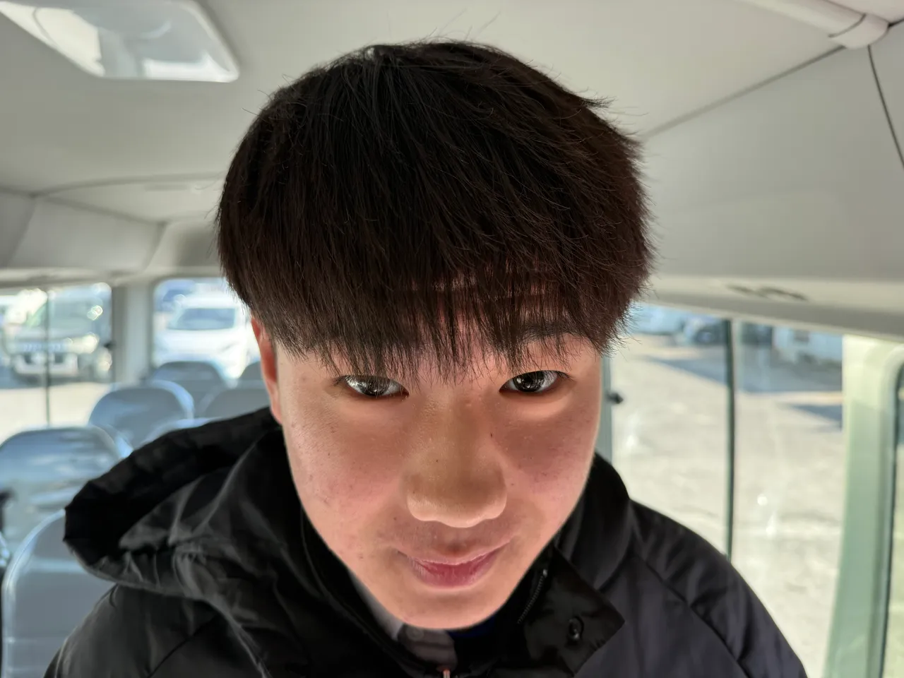 安藤　知輝