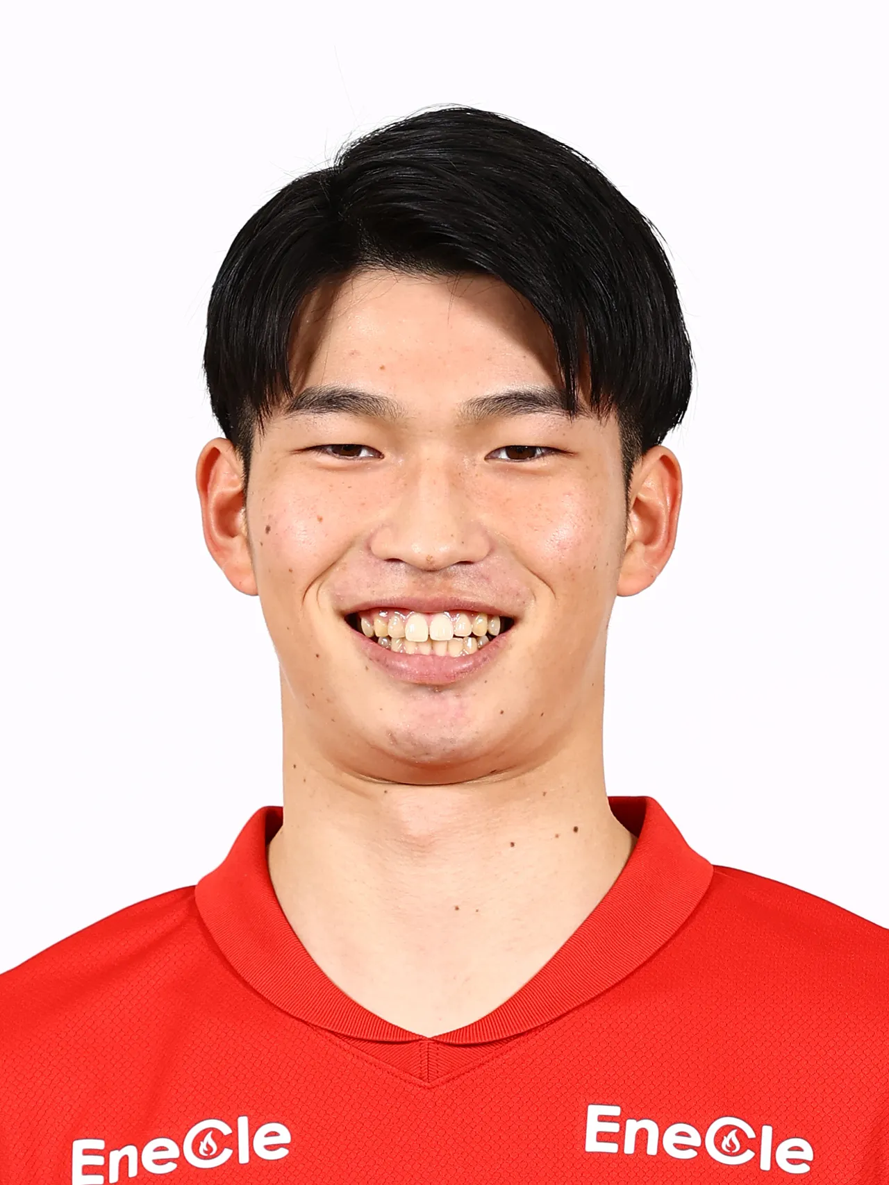 中上　遥登
